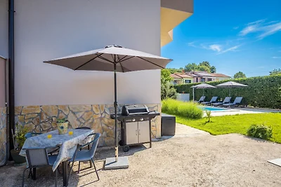 SONJA mit private Pool und Garten