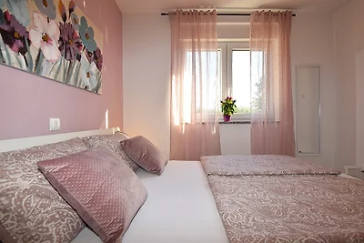 Ferienhaus BIBI fur 4 mit Garten