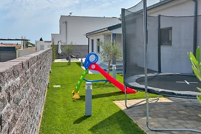Villa ELENA mit Pool fur 8 Personen