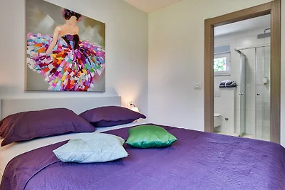 Ferienhaus MIRNA mit Jacuzzi