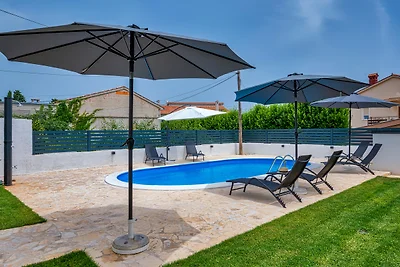 Apartment IVA mit Pool