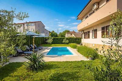 SONJA mit private Pool und Garten