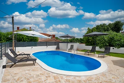 Ferienwohnung Petar mit Pool