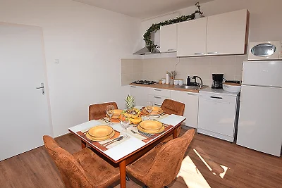 Apartment TONCI mit Meerblick