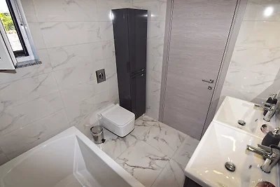 Villa ELEN mit Pool fur 8 Personen