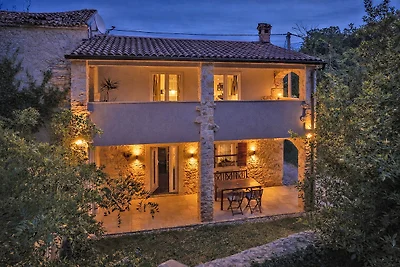 Steinhaus EMILY fur 4 am Strand