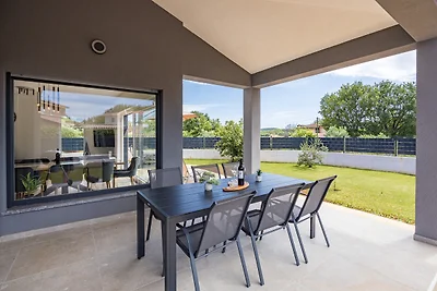 Villa RIMA fur 6 mit Pool