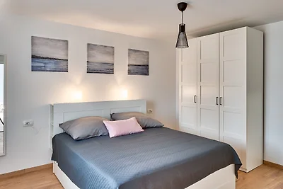 Apartment IVA mit Pool