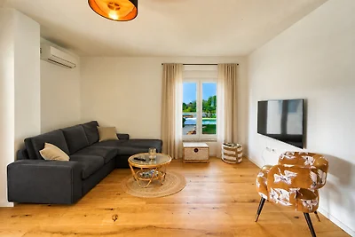 Villa GOGA