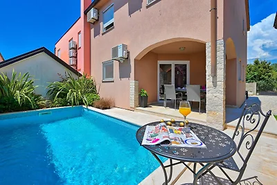 Villa KIKA mit Pool fur 6