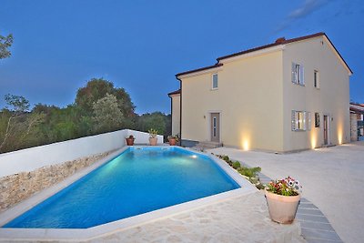 Ferienhaus Lipar fur 12 mit Pool