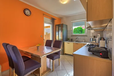 Ferienhaus ENZA fur 6 mit Pool