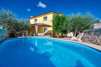 casa vacanza con piscina per 7-9 LILY