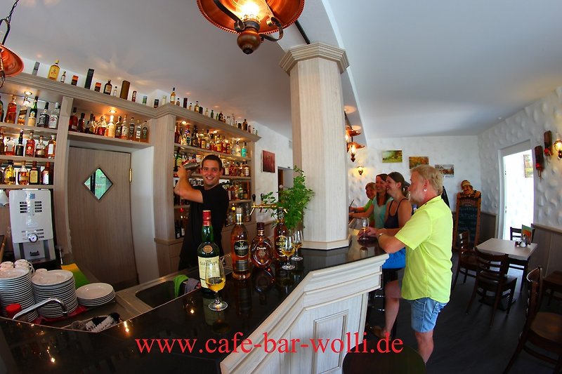 abends im Café Wolli