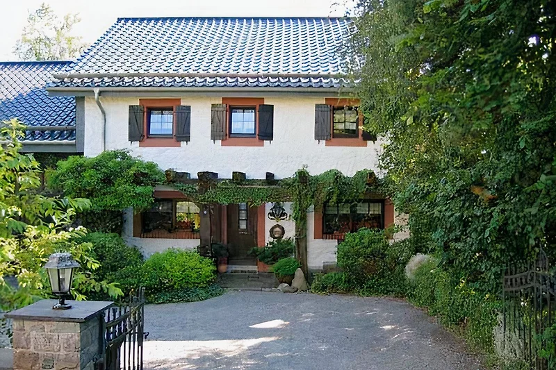Haus - Einfahrt