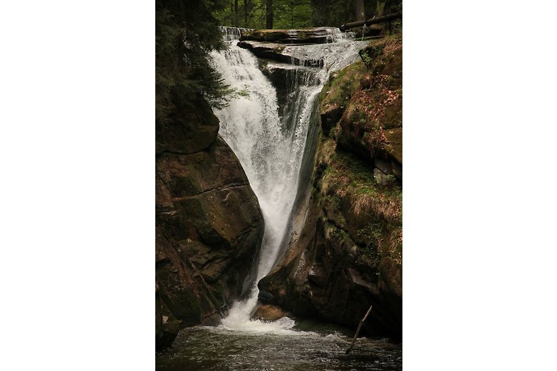 Szklarski waterfall is just a 20-minute walk with a beautiful hike.