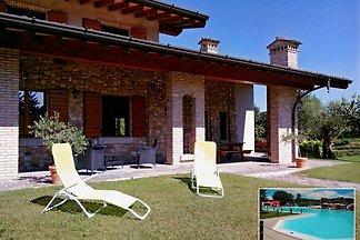 FERIENHAUS CA-01 FÜR MEHRFAMILIEN!