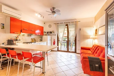 FEWO C 15 - KREIS LAZISE / GARDASEE MIT 50 m² PRIVATEM GARTEN & POOL!