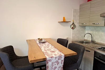 FEWO C-48 IM EG - PRIVATER GARTEN!