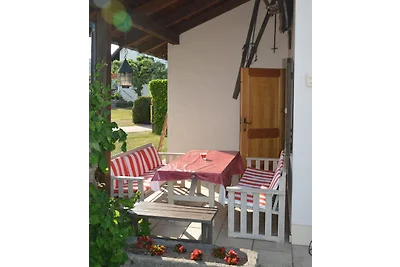 Ferienhaus mit Pool in Pfreimd
