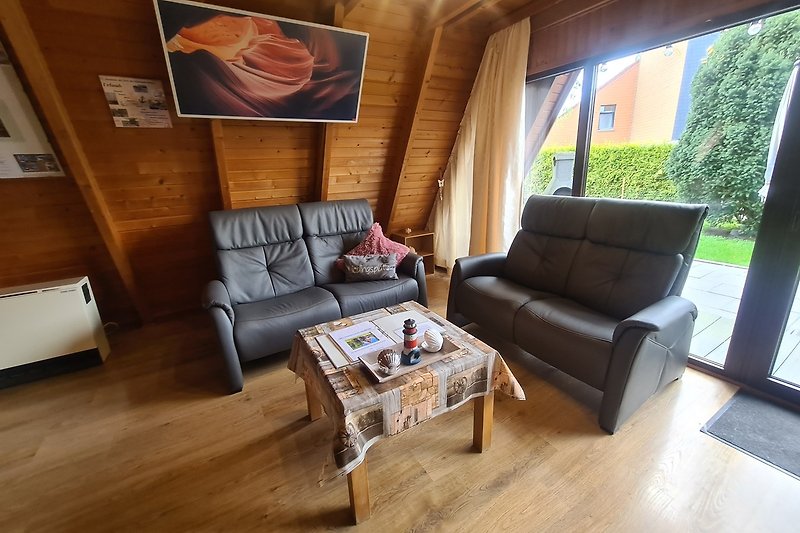 FH Traum Wohnzimmer mit Himolla Couch. Gemütliche Atmosphäre. Wlan Gratis!