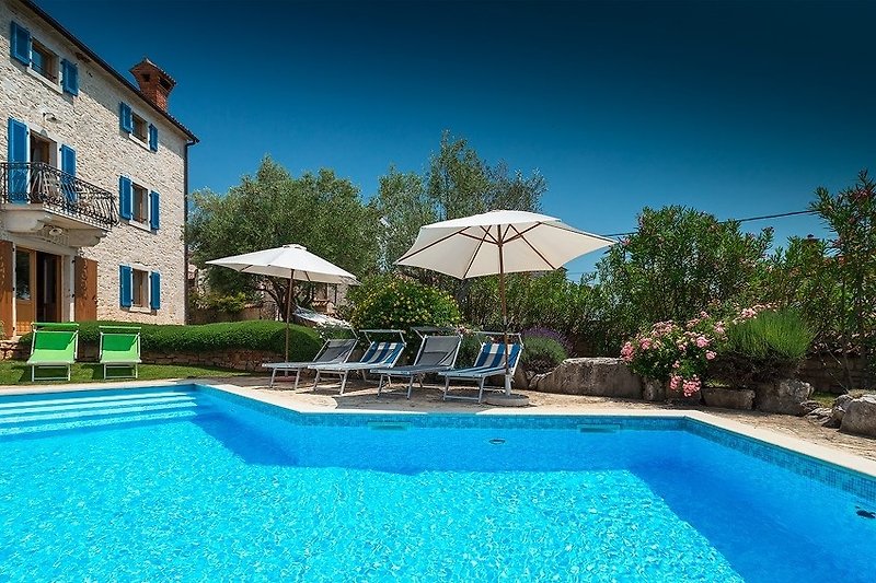 Villa "Casa Theresa", Am Pool