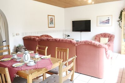 Ferienbungalow, Kaminofen, 3 SchlZi