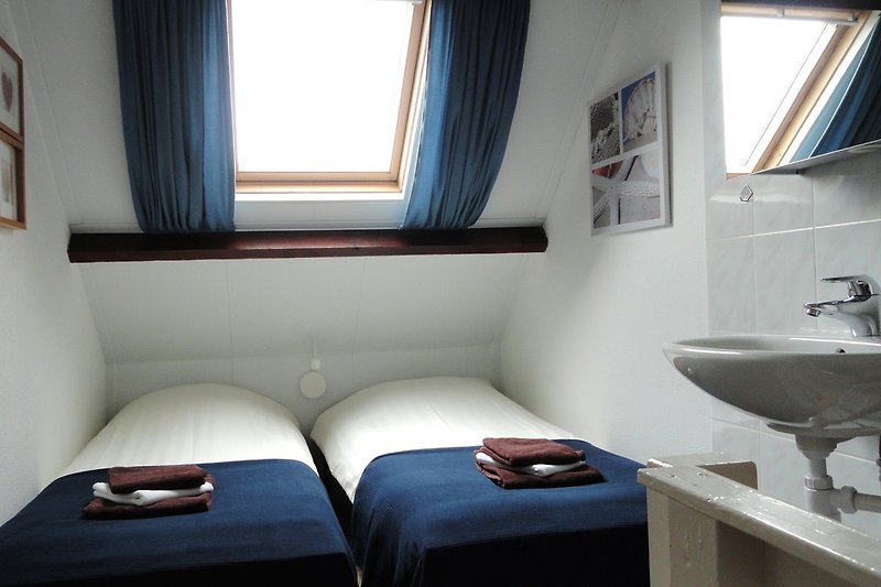 Double room with sink