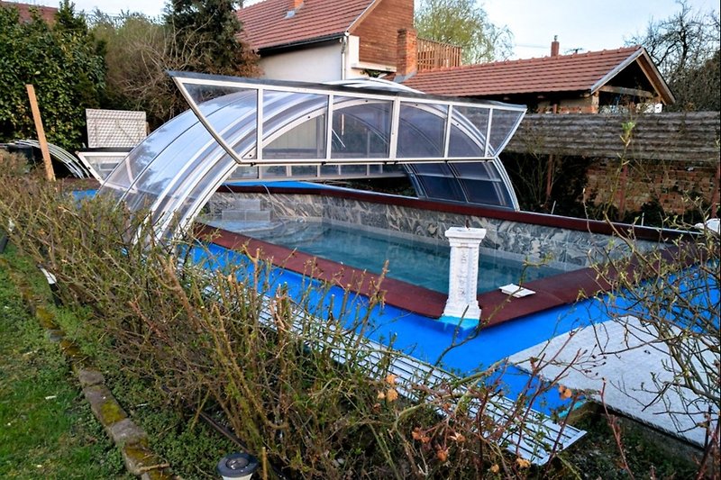 Pool mal offen