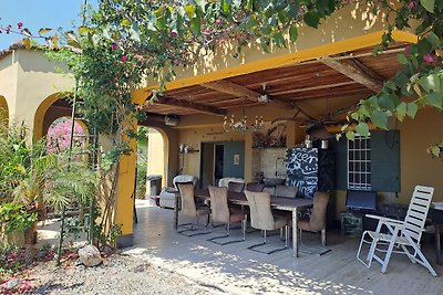 Haus  am Berg mit Meerblick + Pool