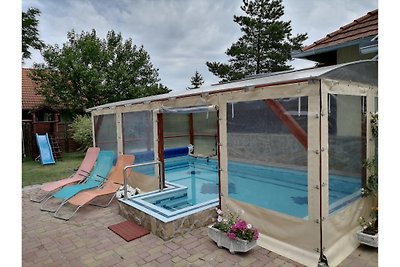  Ferienhaus mit Pool