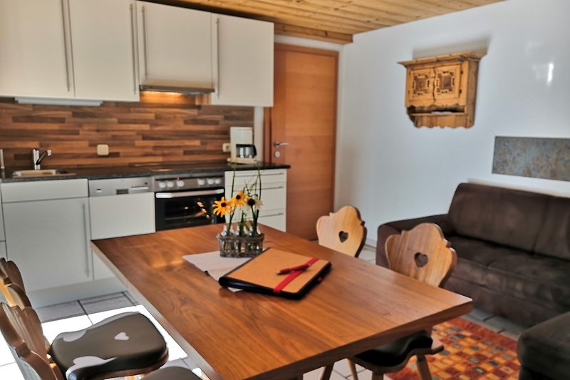 Wohnküche Ferienwohnung Silvretta, modern ausgestattet
