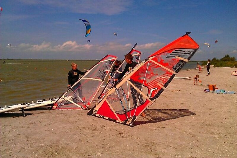 kite-surfen auf das Strand von Workum