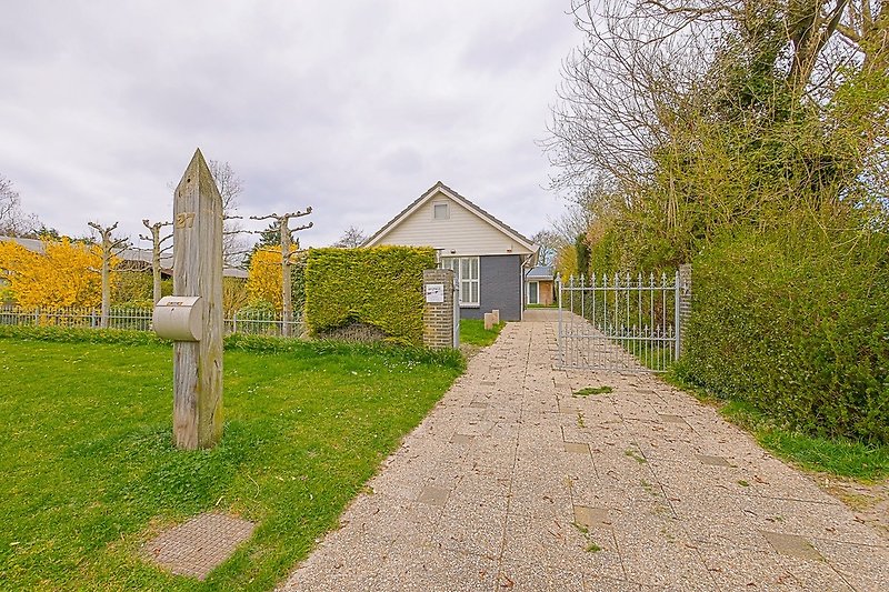 Eingang Villa Duynganz