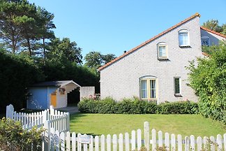 Zeelandhaus mit Wintergarten frei