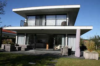 H348 - Ferienhaus im Harderwijk
