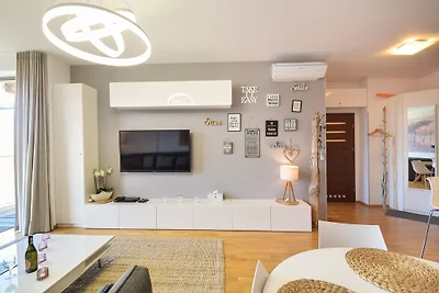 Privates Appartement mit Meerblick