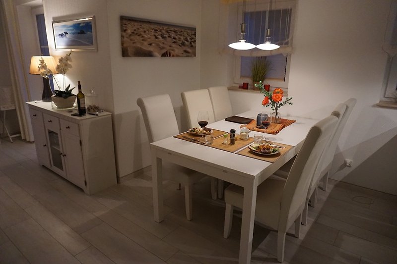 Dining area for 6 people