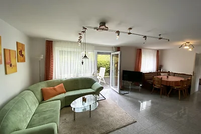 Rosen-Ferienwohnung