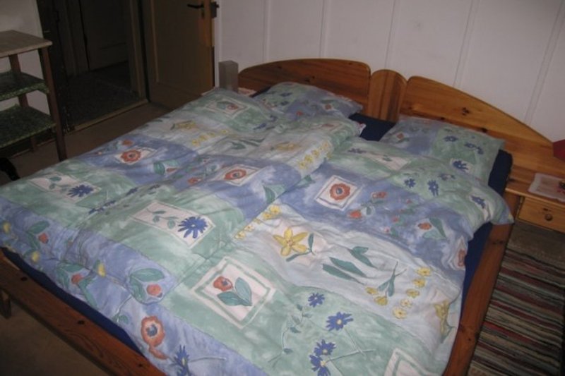 2 Bett Schlafzimmer