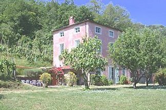 LA VILLA ROSE