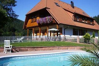 Schwarzwaldhaus Lilie mit Pool