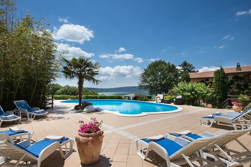 lux Ferienhaus mit Pool Blick und Jacuzzi am See