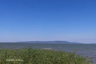 E 200 Ferienhaus direkt am See
