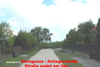 E 200 Ferienhaus direkt am See