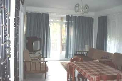 E 315 - Ferienhaus mit Pool