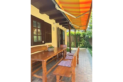 E 607 - Ferienhaus 30m vom Strand