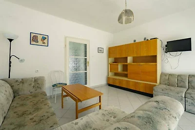 E 296 Ferienhaus mit Pool
