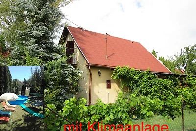 Ferienhaus ruhige Lage mit Pool
