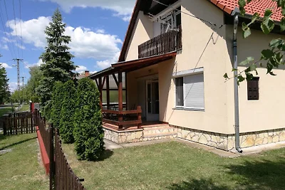 E 315 - Ferienhaus mit Pool
